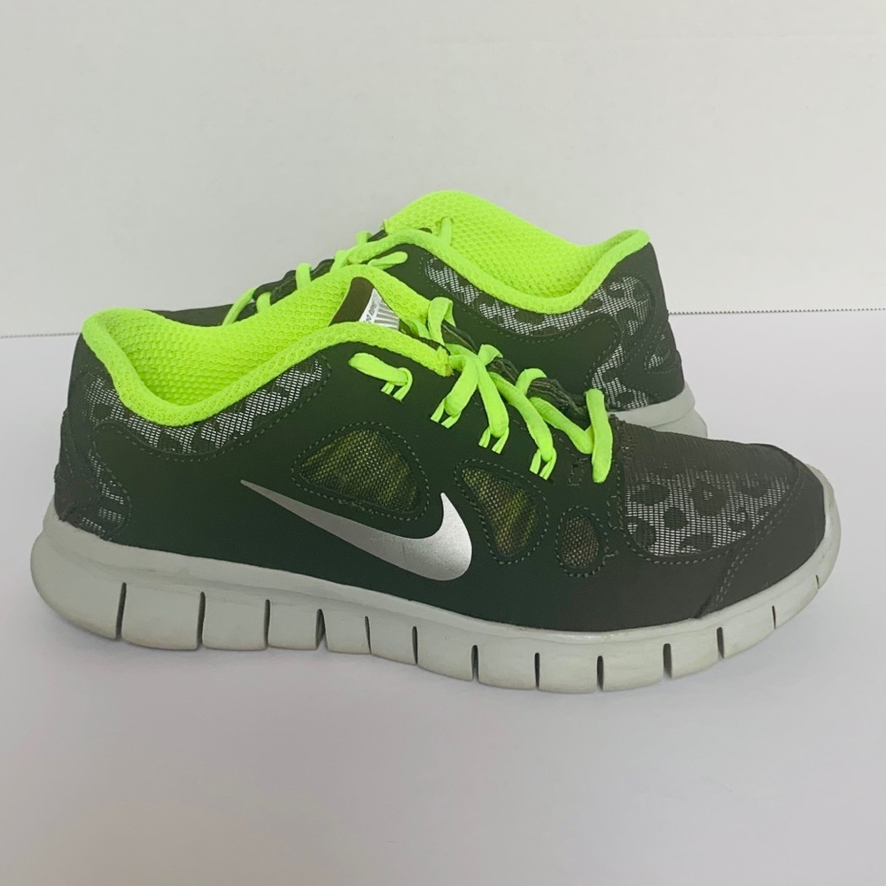 ‼️SOLD‼️ Reflector Nike H2O Repel Sneakers - Picture 7 of 7